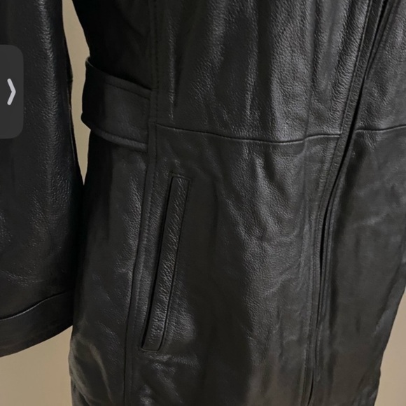 Eddie Bauer Women's Classic Black genuine Leather Jacket . - Picture 8 of 8